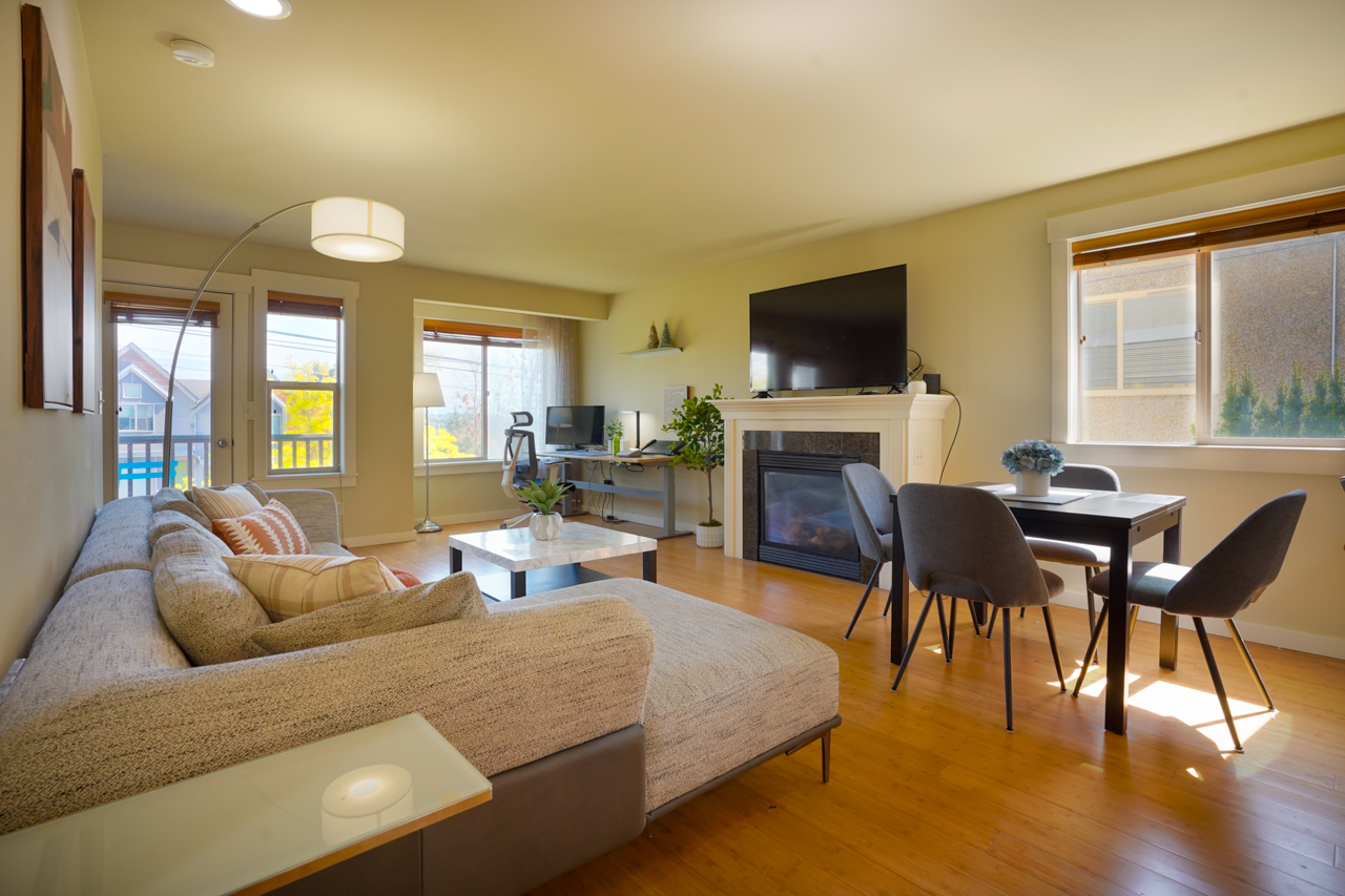 Seattle Townhome: 8415 Linden Ave N