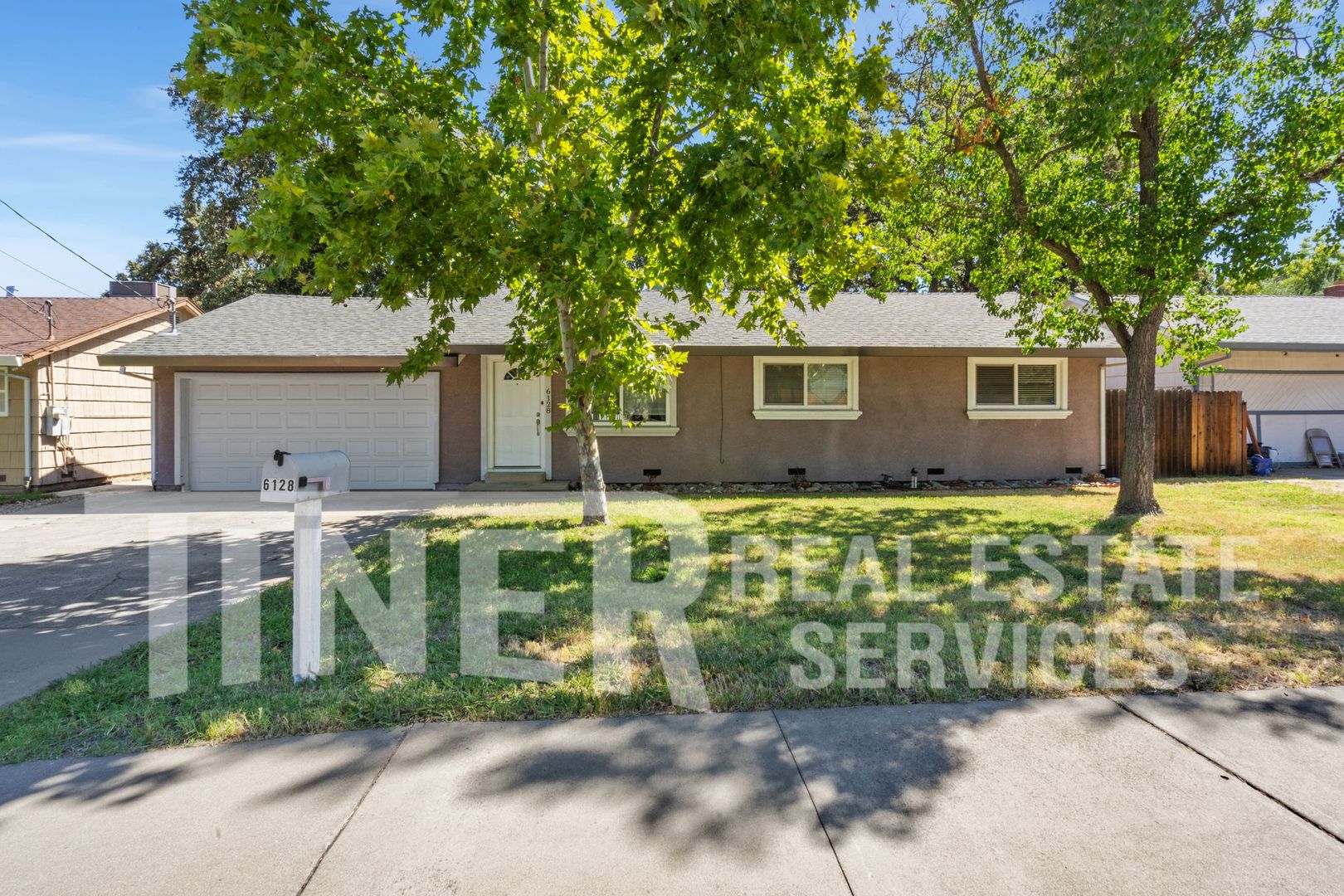 Citrus Heights House: 6128 Mariposa Ave