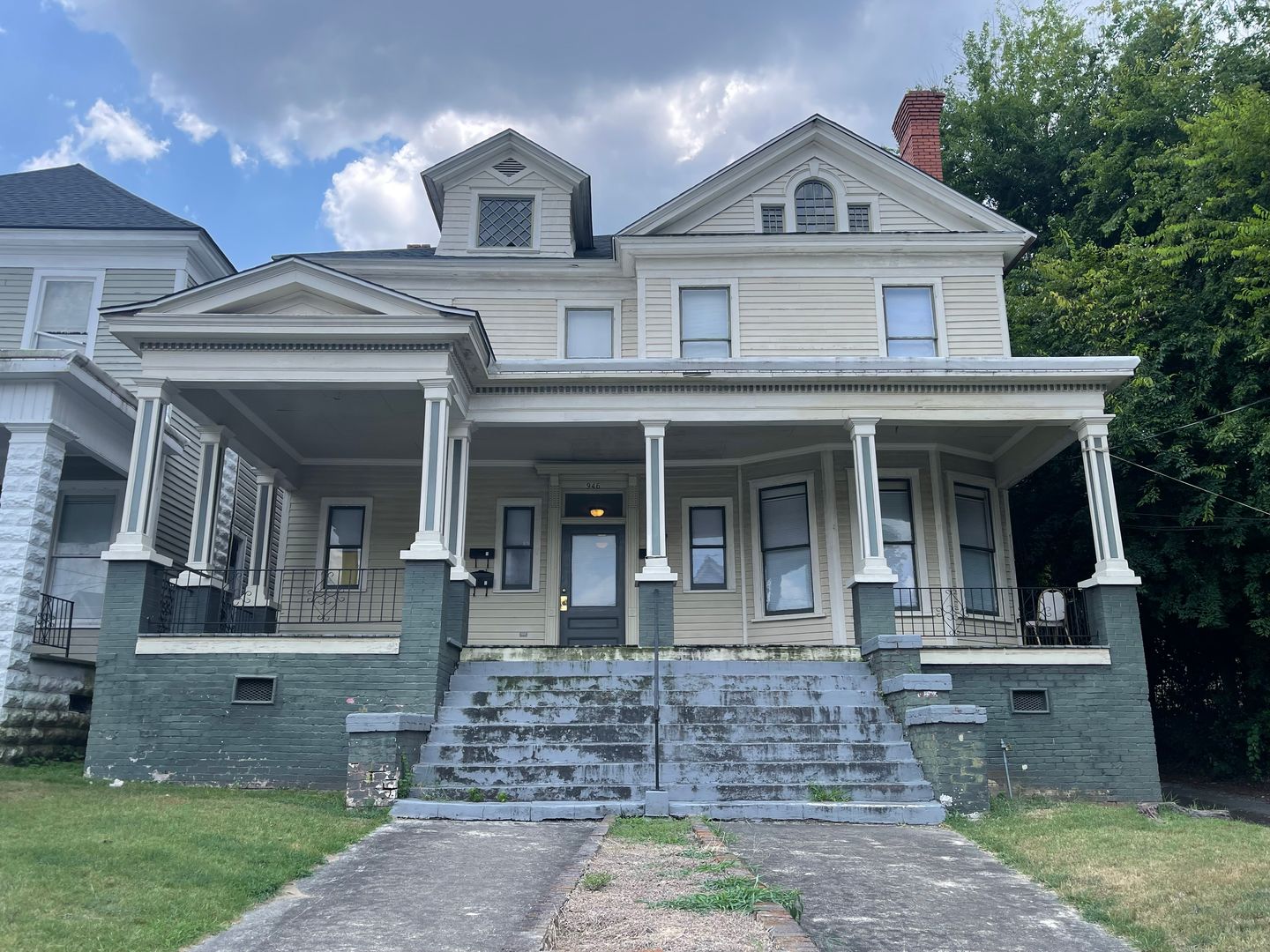 Macon Condo: 946 Magnolia St.