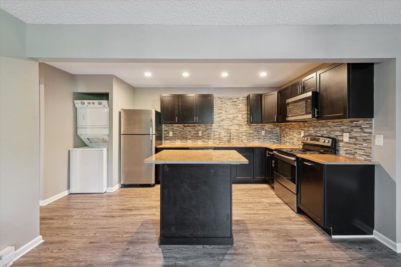 Toledo Apartment: 4105 Harvest Ln