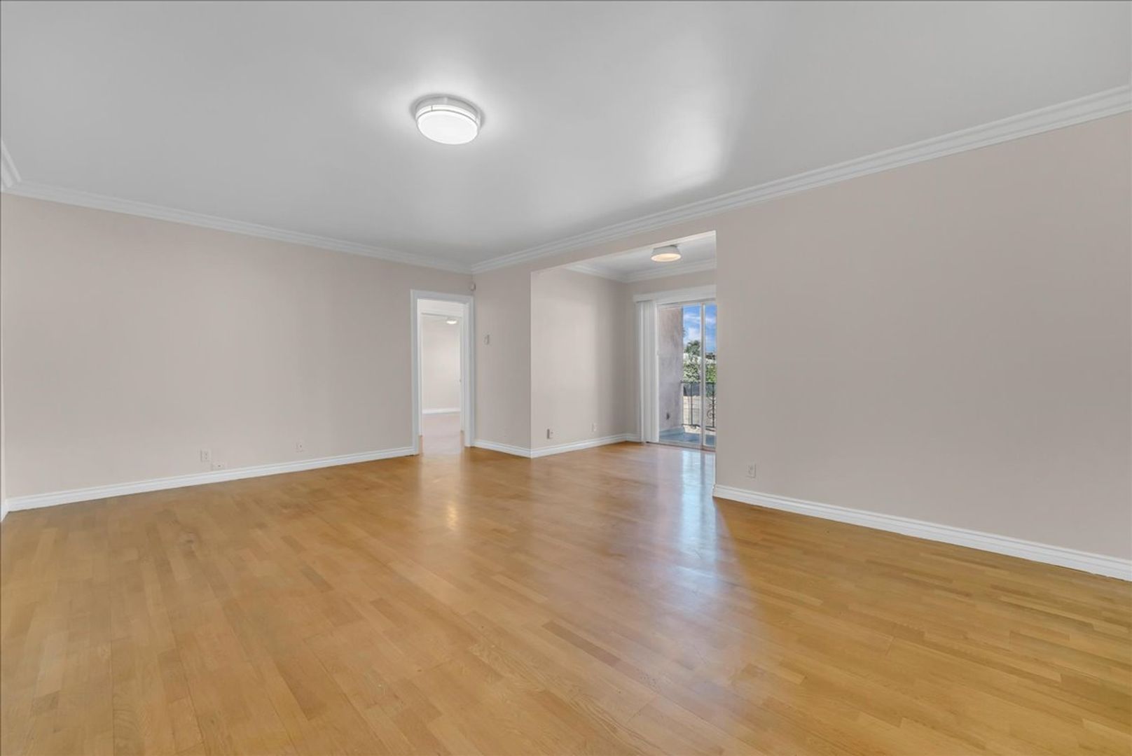 North Hollywood Condo: 11661 Erwin Street