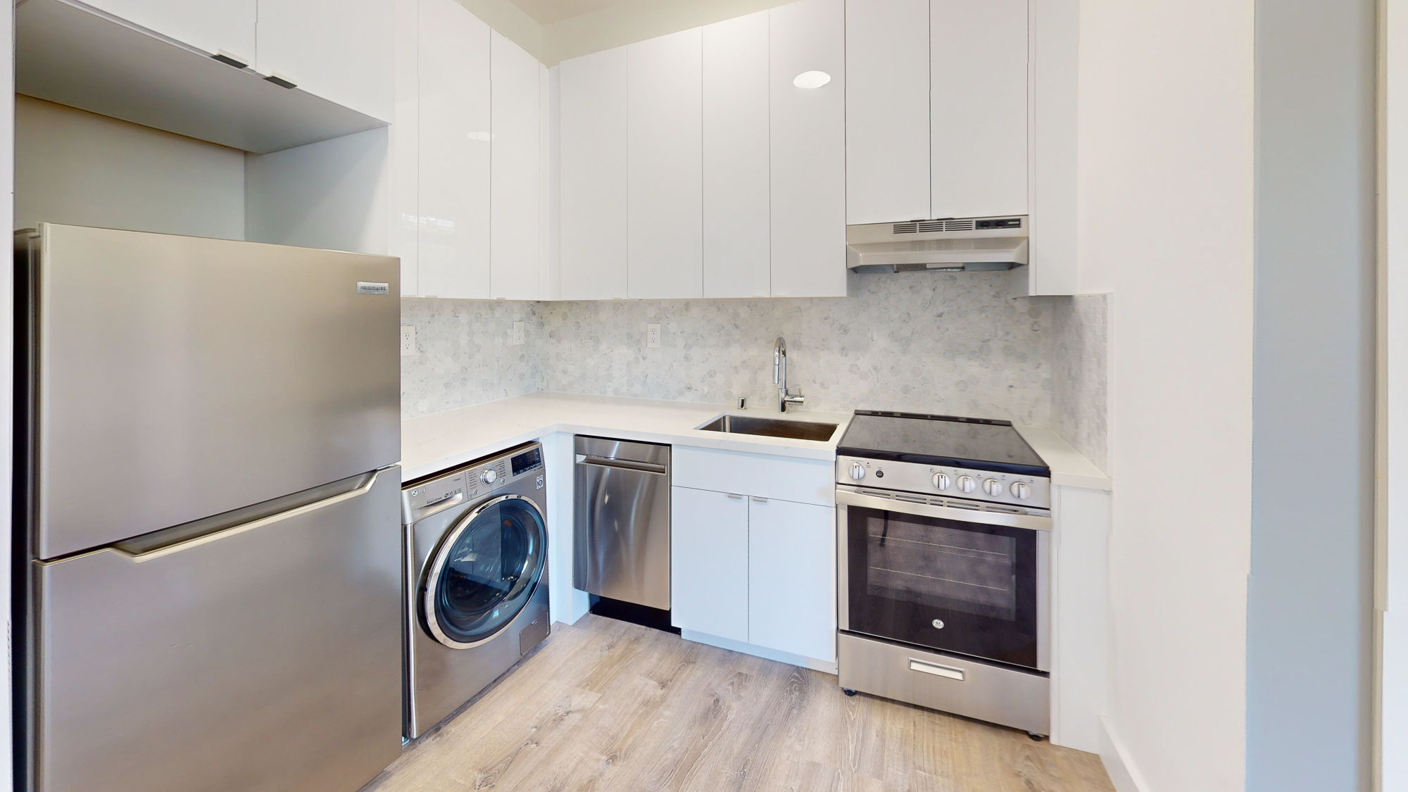 San Francisco Condo: 3099 Washington St