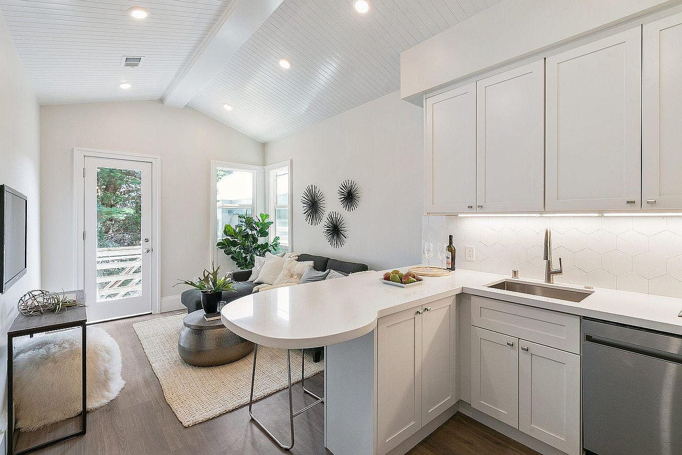 San Francisco Condo: 271 Clinton Park