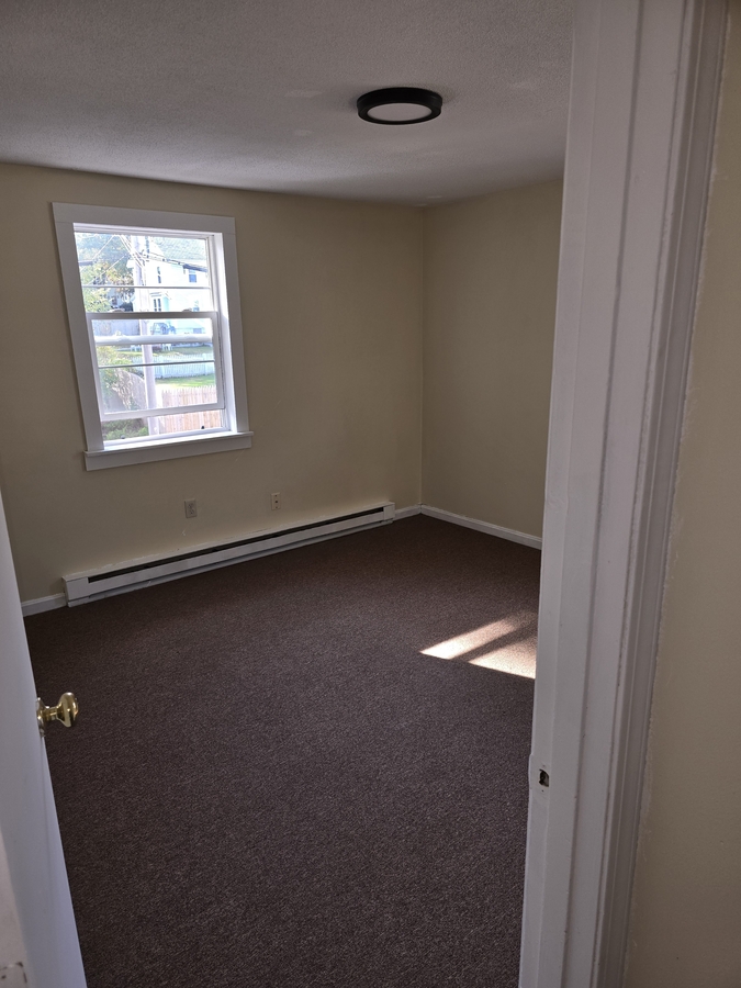 37 Armory St 5, Keene, NH 03431 Unicron Management LLC/Triumvirate LLC