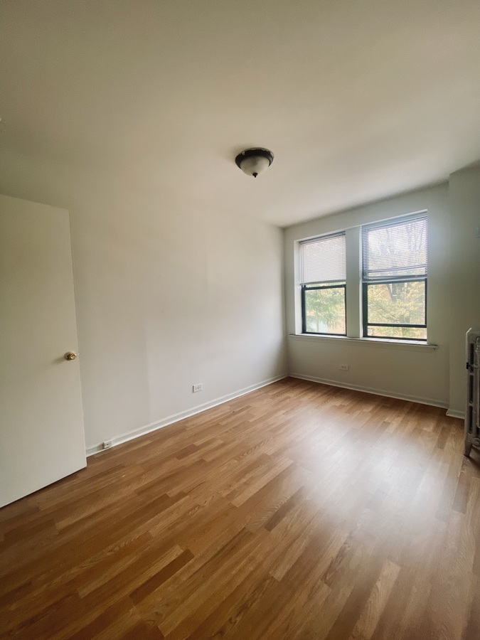 3933 N Clarendon 203 203, Chicago, IL 60613 Fulton Grace