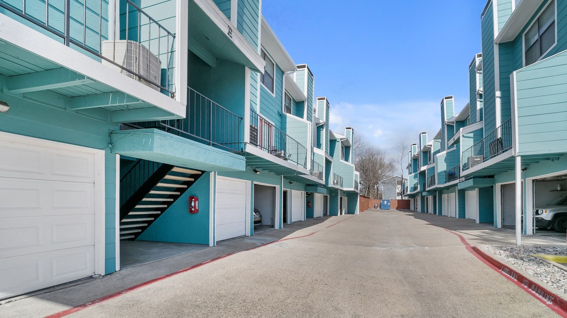 Dallas Apartment: 5411 Columbia Ave