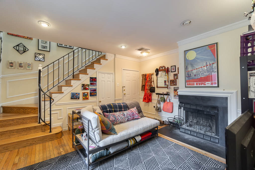 Washington Condo: 1669 Park Rd NW Apt N