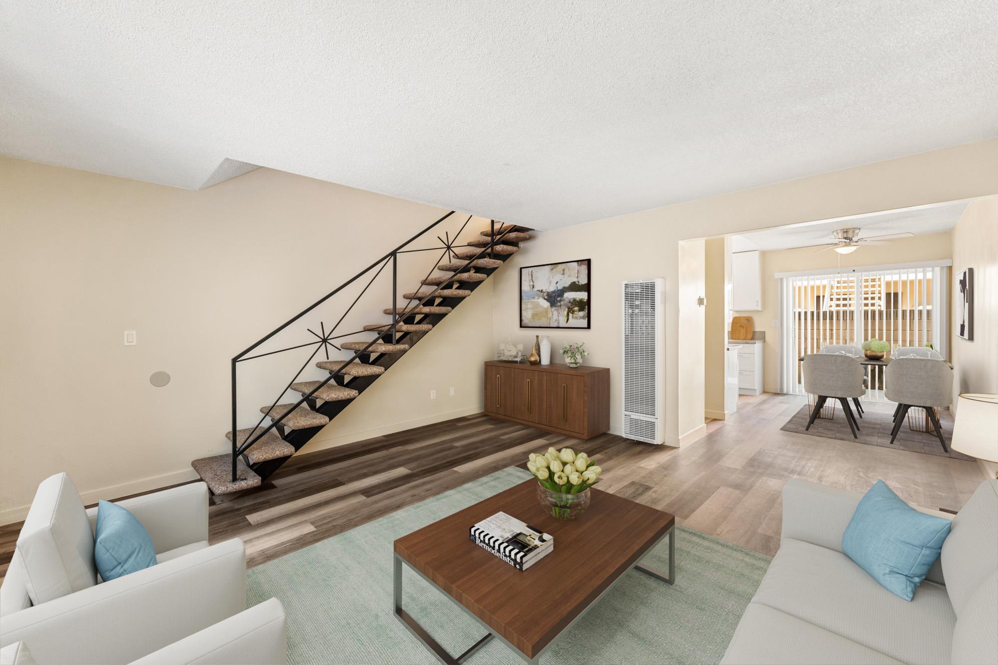 Bellflower Apartment: 9106 1/2 Palm St