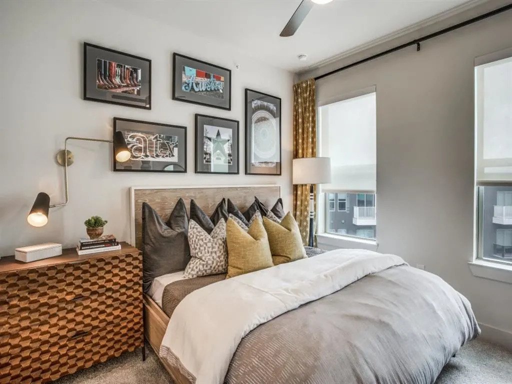 Austin Condo: 5625 N. Lamar Blvd