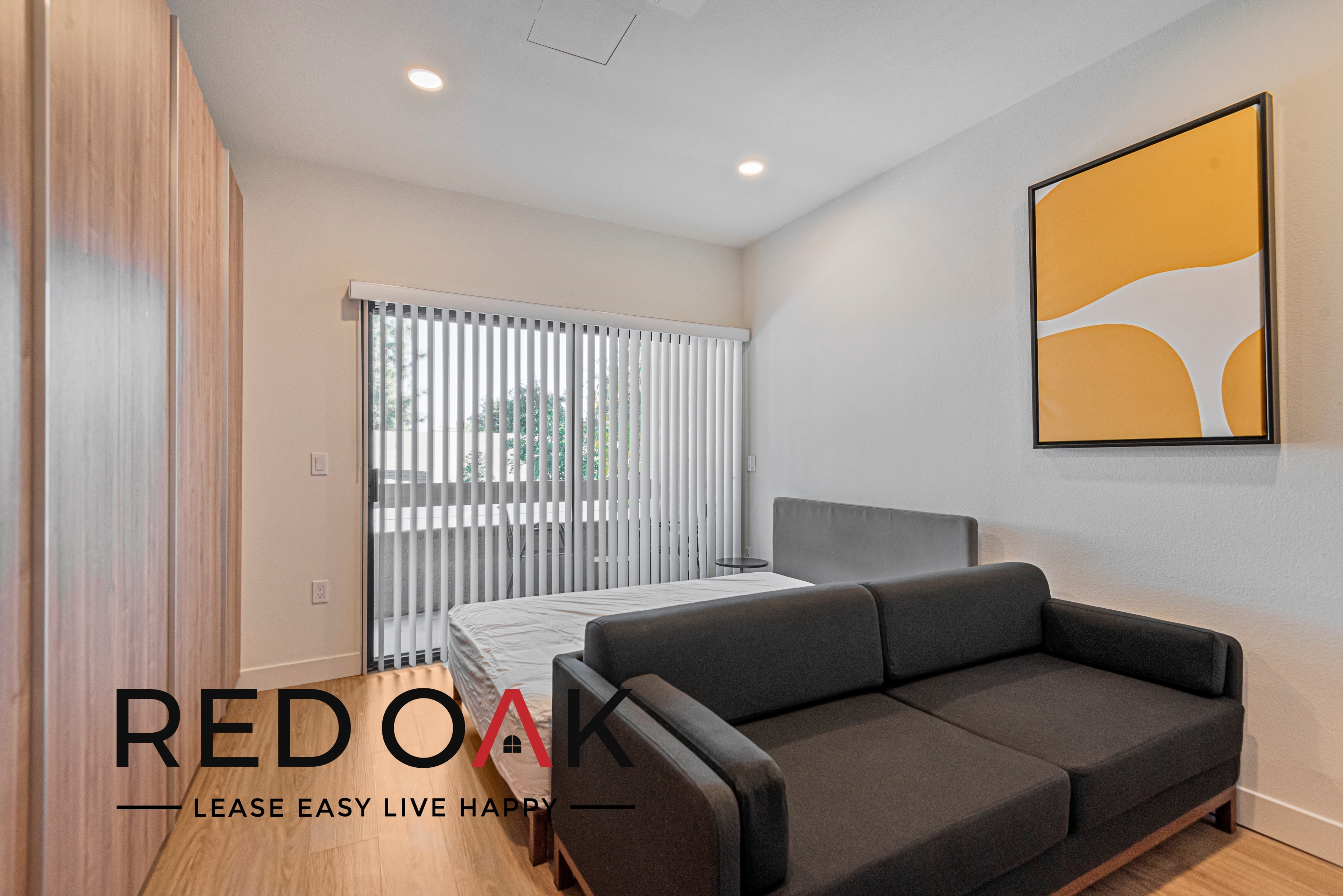 Canoga Park Condo: 7810 Topanga Canyon Blvd