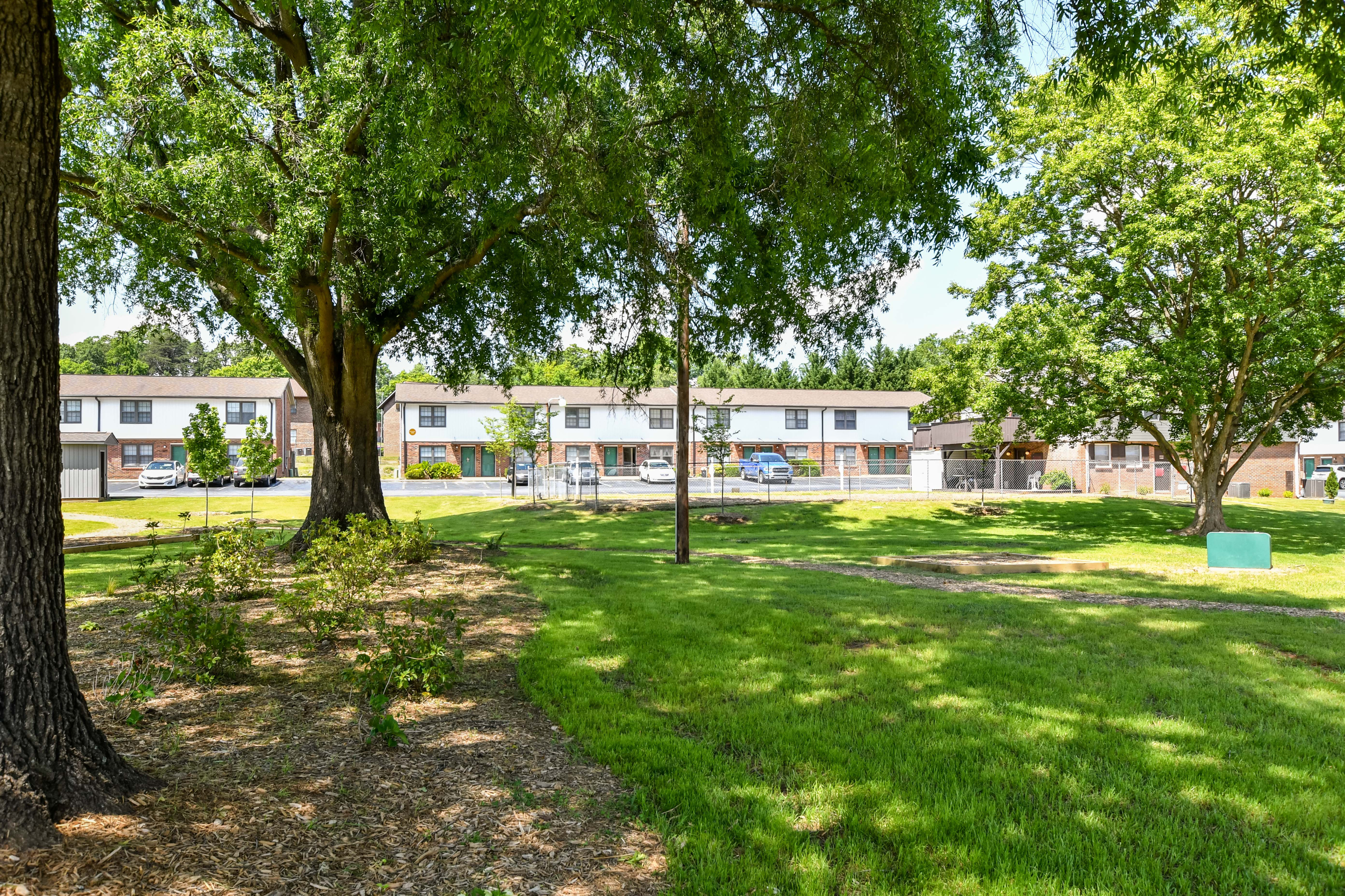 Greenville Condo: 15 Best Dr.