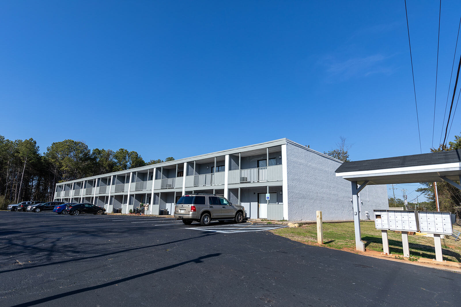 ANDERSON Apartment: 110 Nunnally Rd