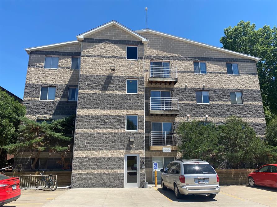 Iowa City Condo: 426 S Johnson St