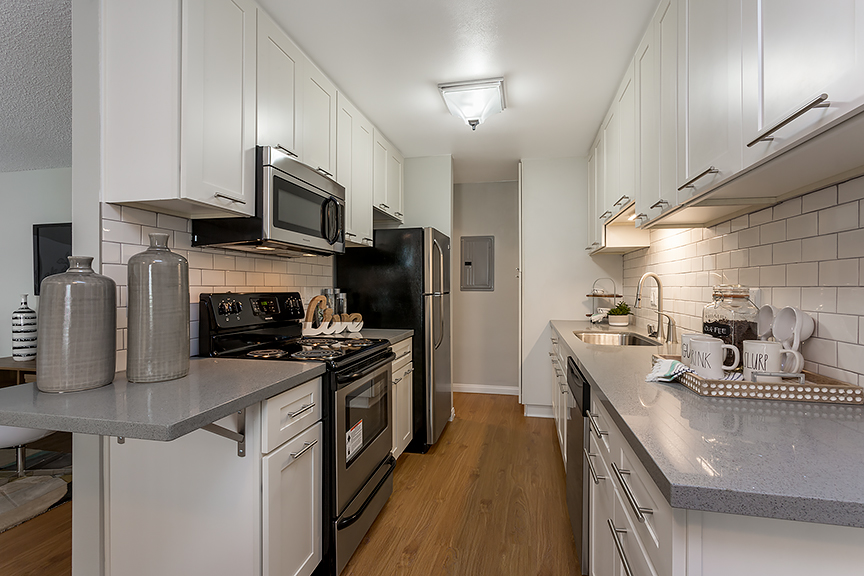 Los Alamitos Apartment: 11152 Wallingsford Rd