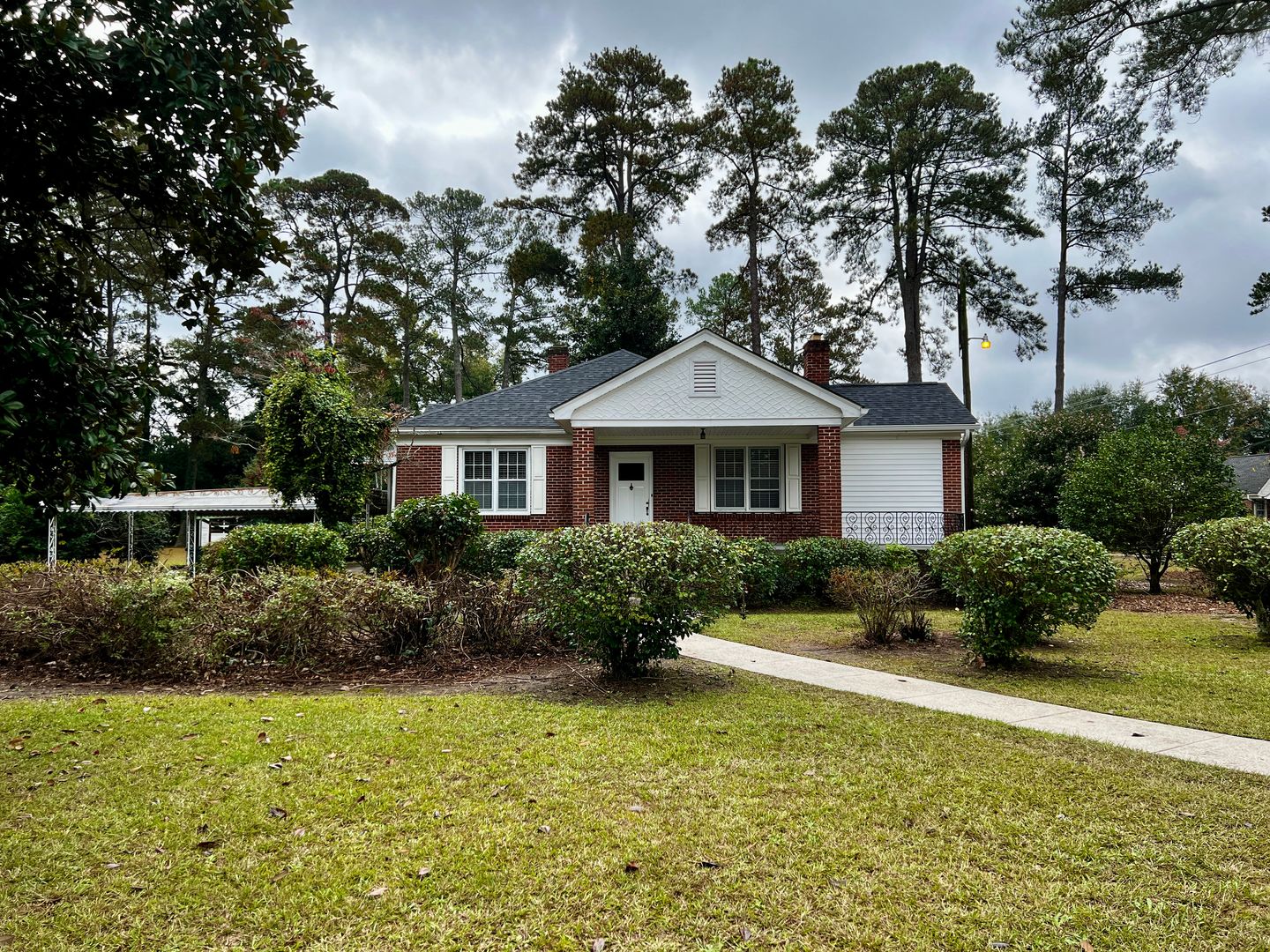 Columbia House: 3800 Overbrook Drive