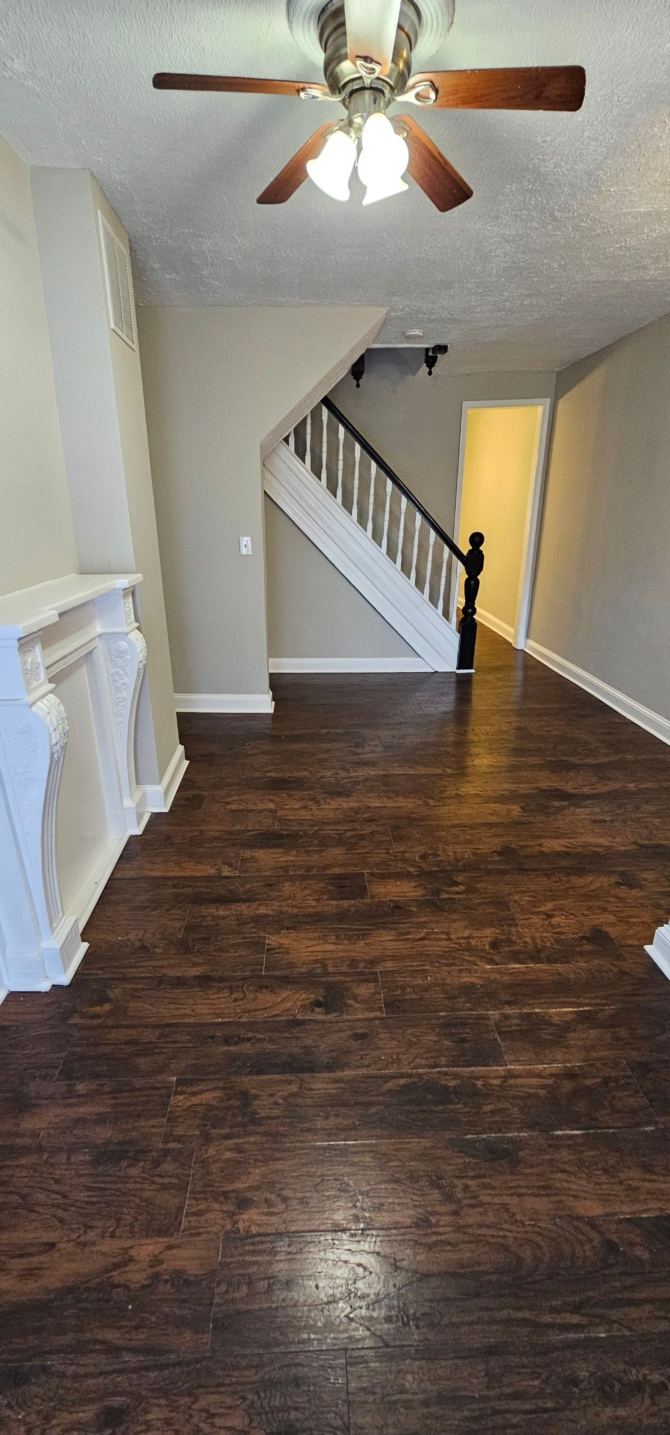 Baltimore Townhome: 2013 N Pulaski St