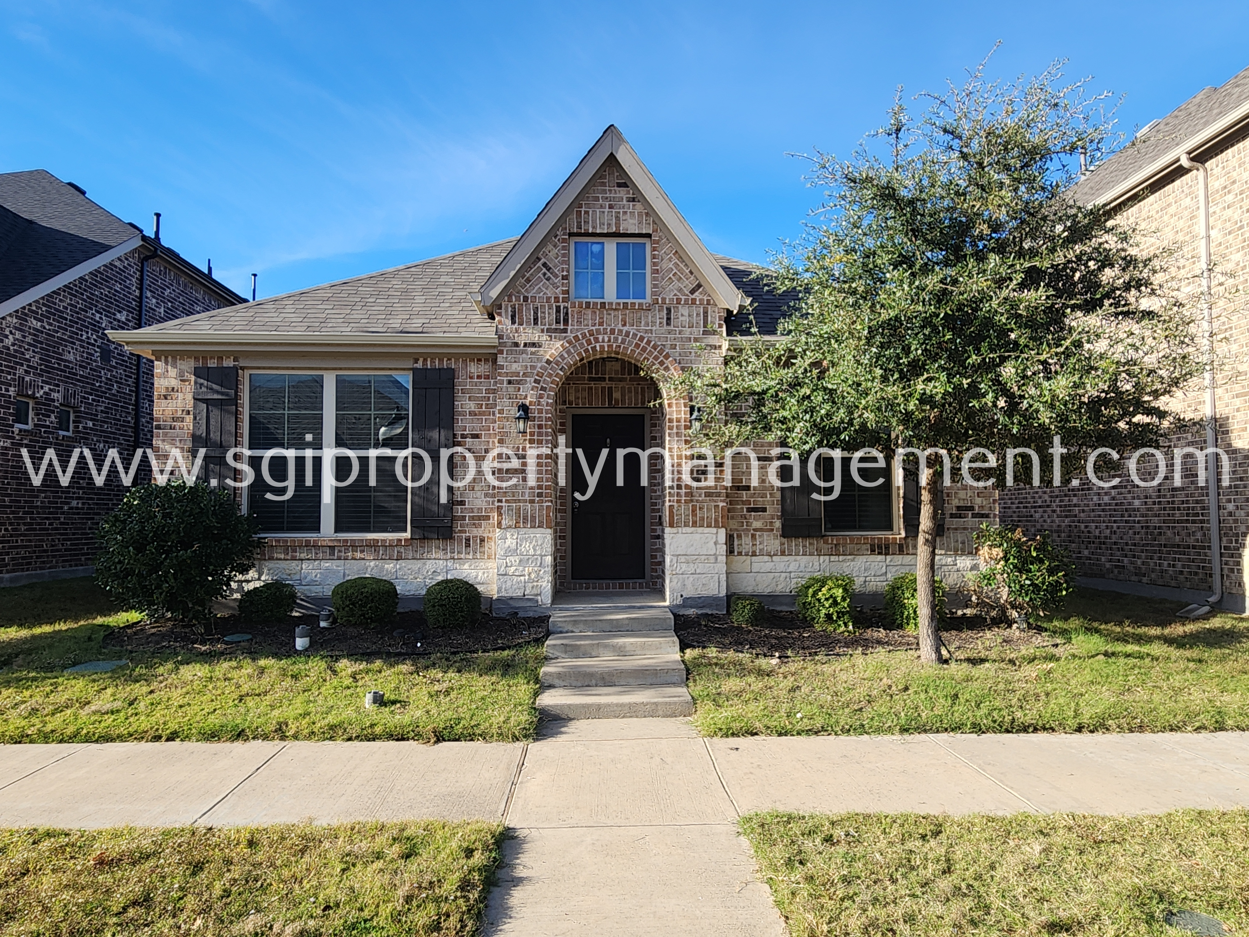 Little Elm House: 2024 Miramar Dr