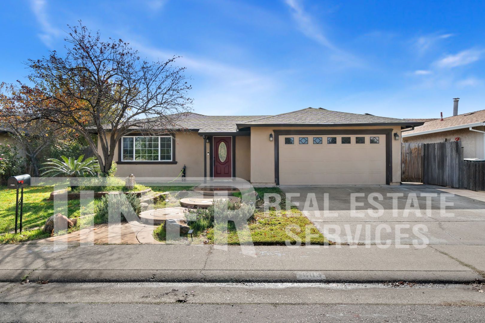 Lincoln House: 1603 4th St