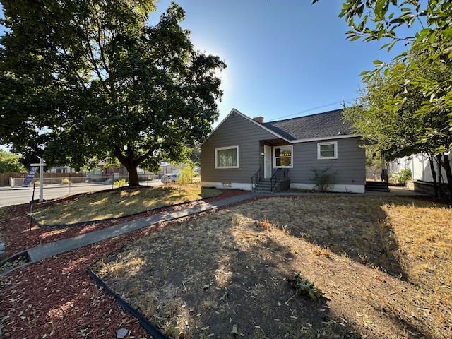 Spokane House: 4703 N Cedar St