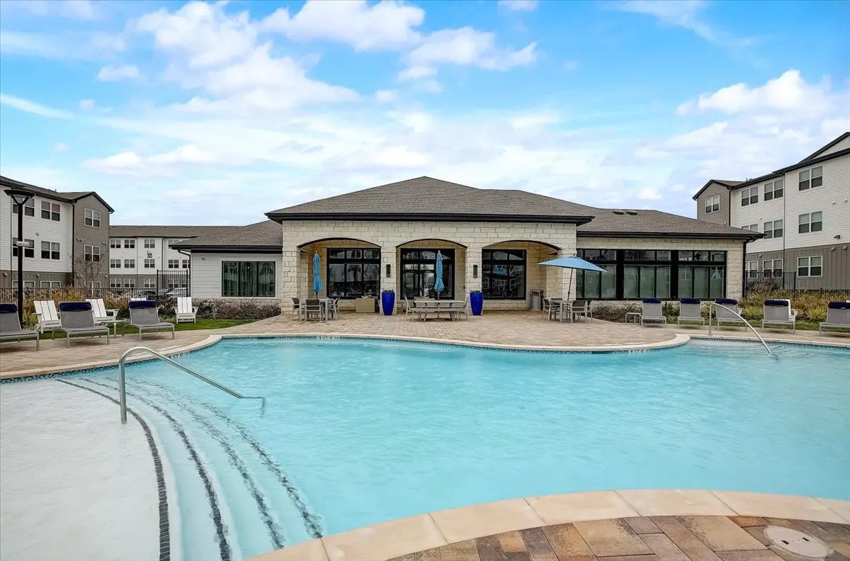 Austin Condo: 294 E Wilco Hwy