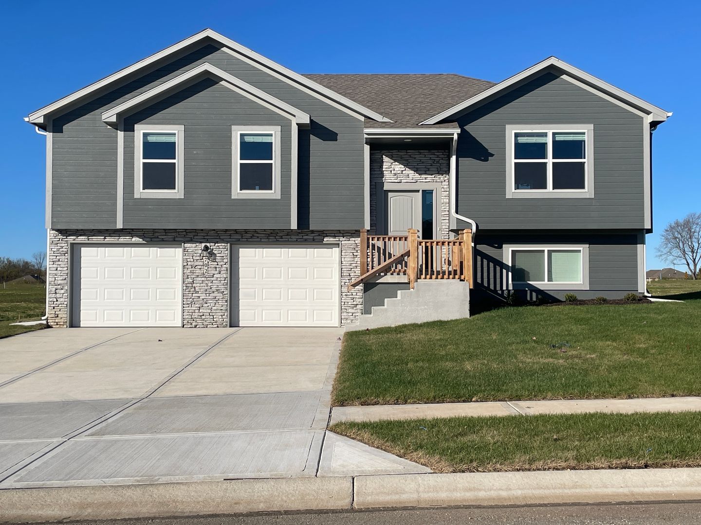 Belton House: 702 Summer Dawn Circle