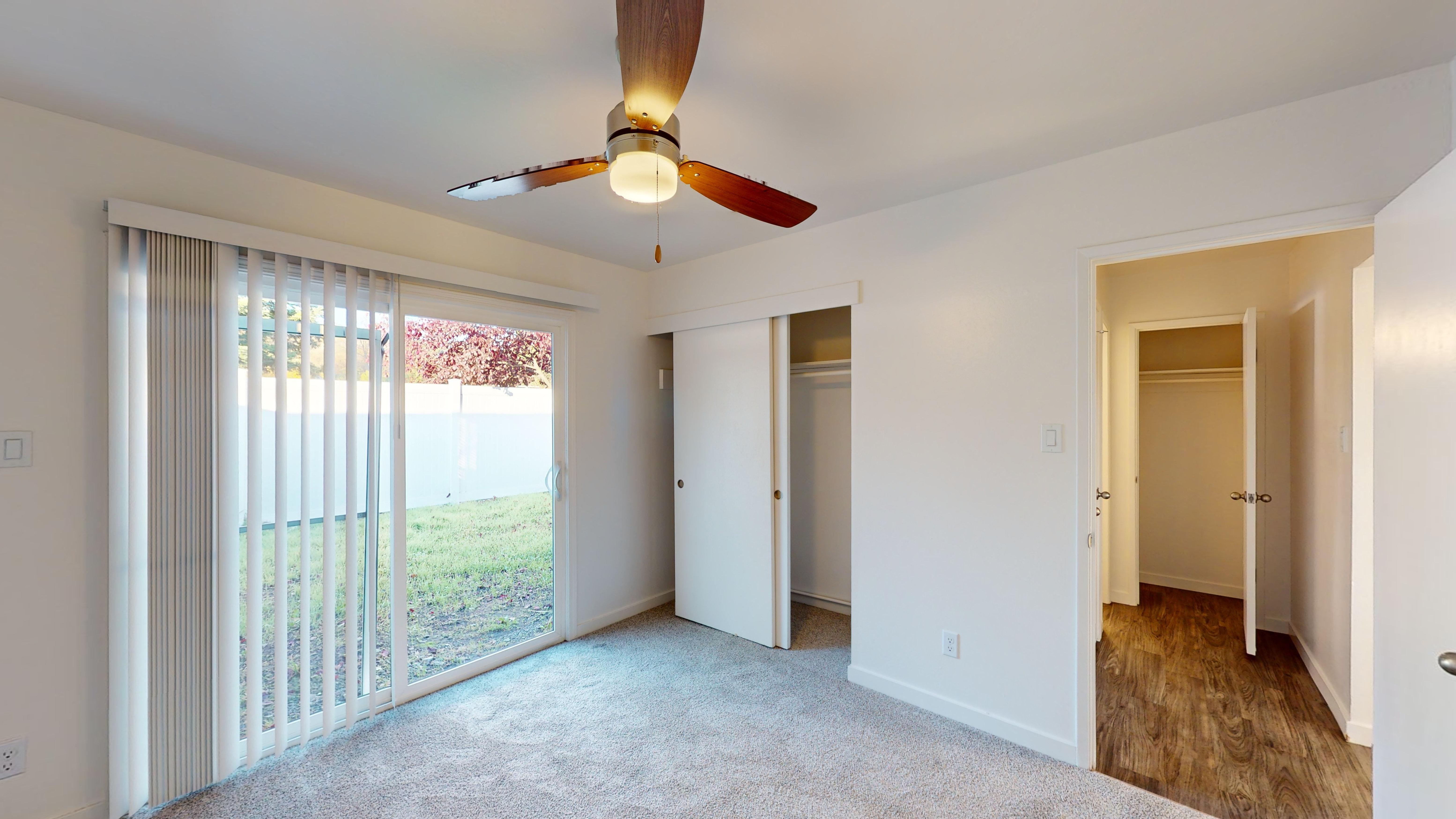 Glen Ellen Condo: 15447 Marty Dr