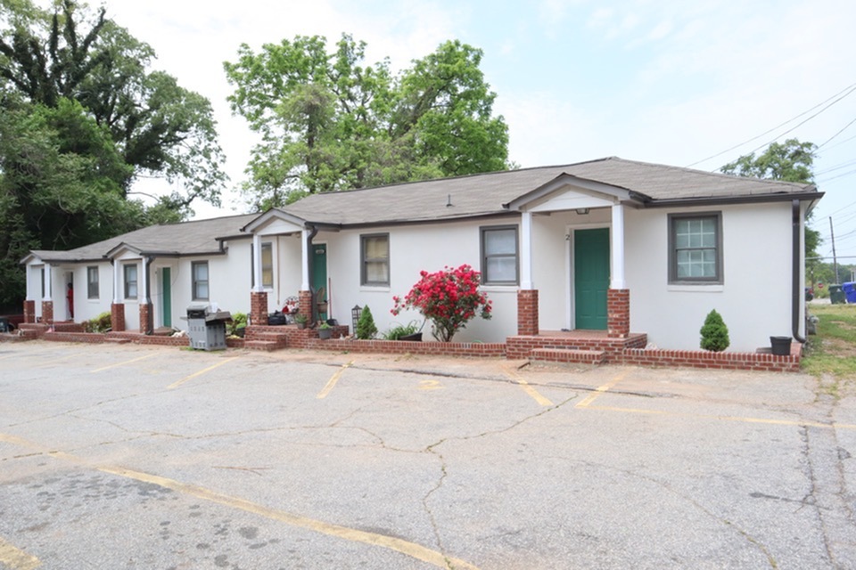 Greenville Apartment: 3 Bruce St