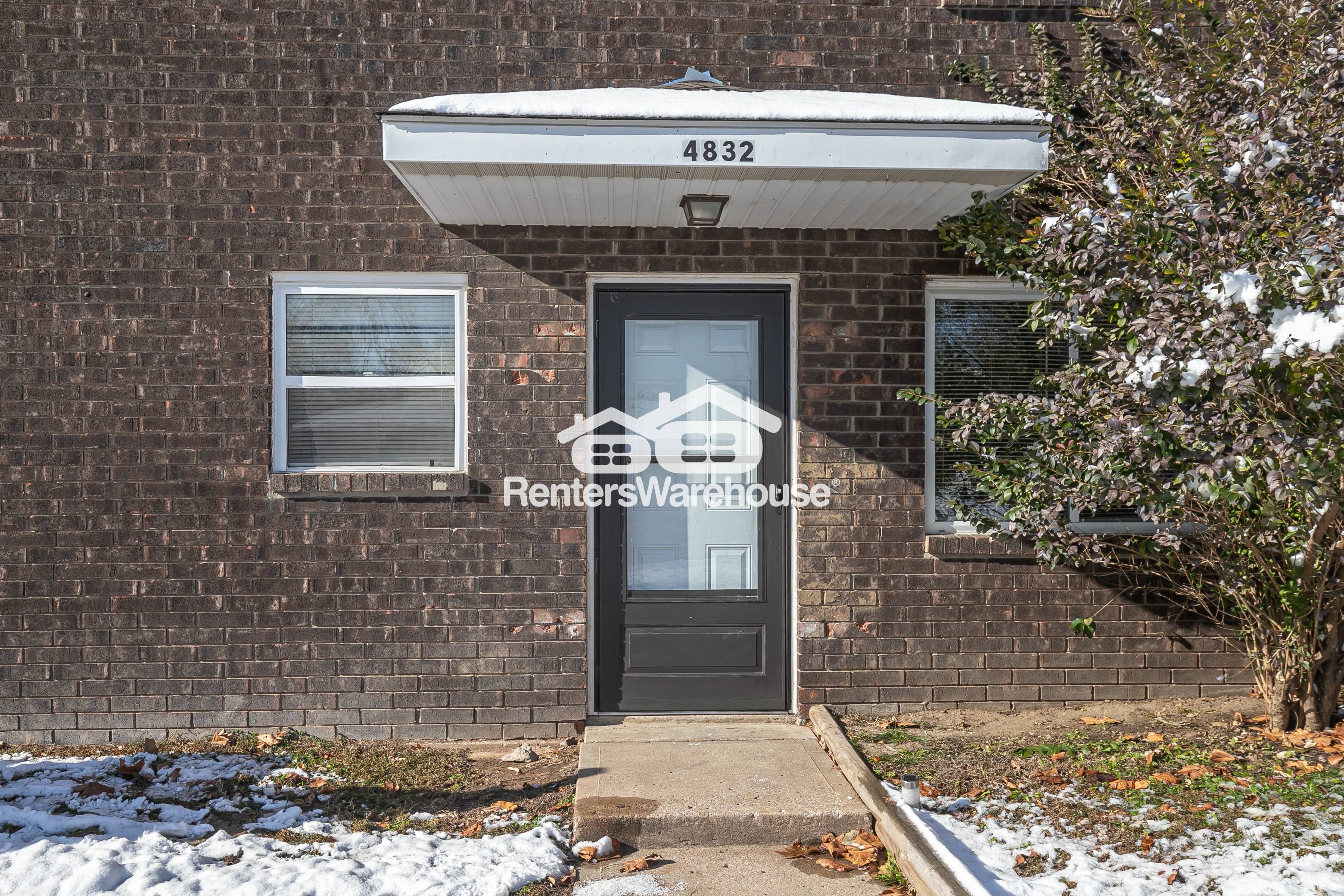 Riverside House: 4832 NW Homestead Terrace