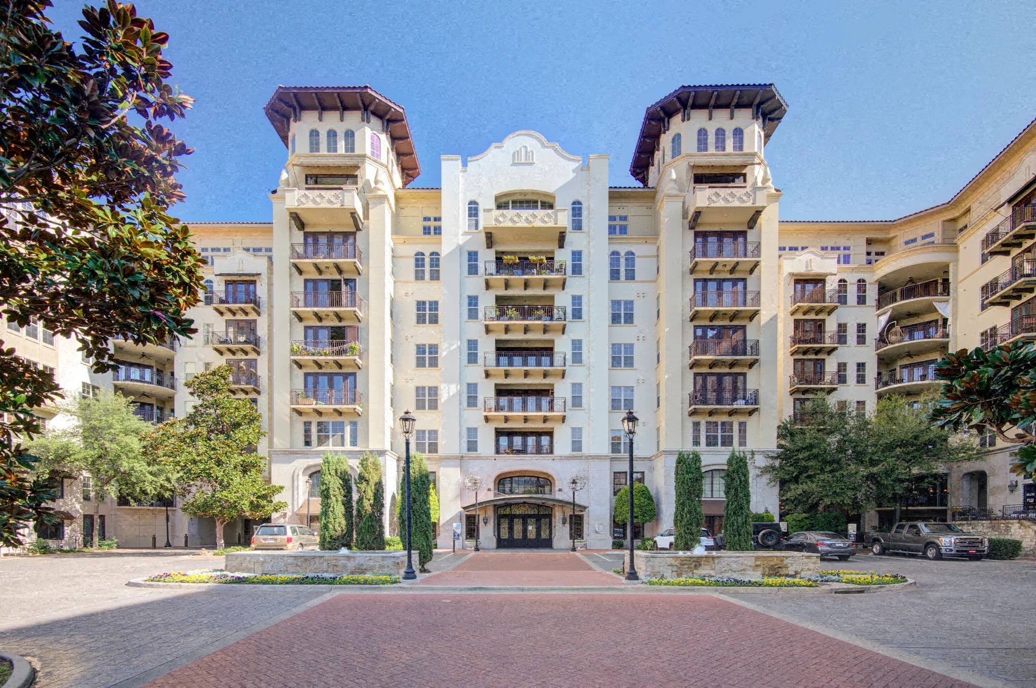 Dallas Condo: 2651 Cedar Springs Rd