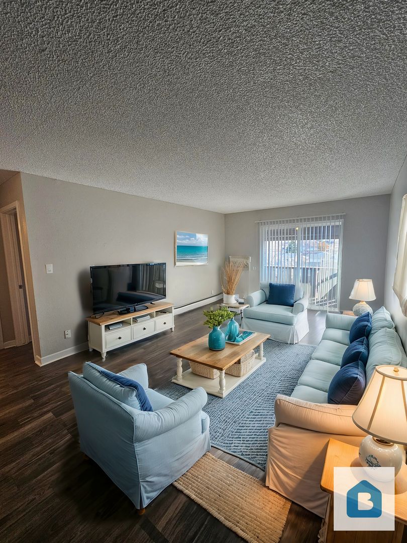 Colorado Springs Apartment: 2007 Carmel Dr