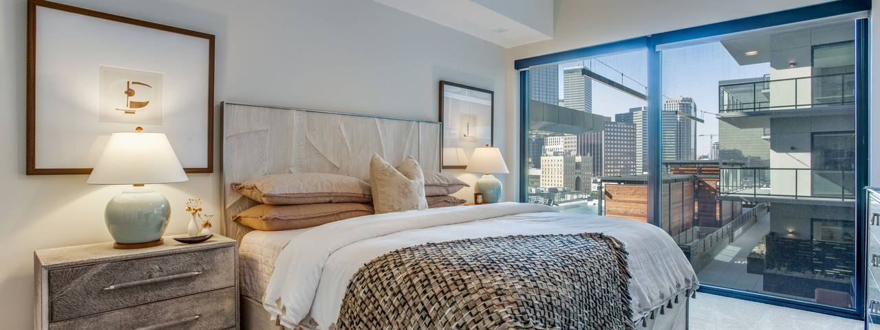 Dallas Townhome: 314 S Cesar Chavez Blvd