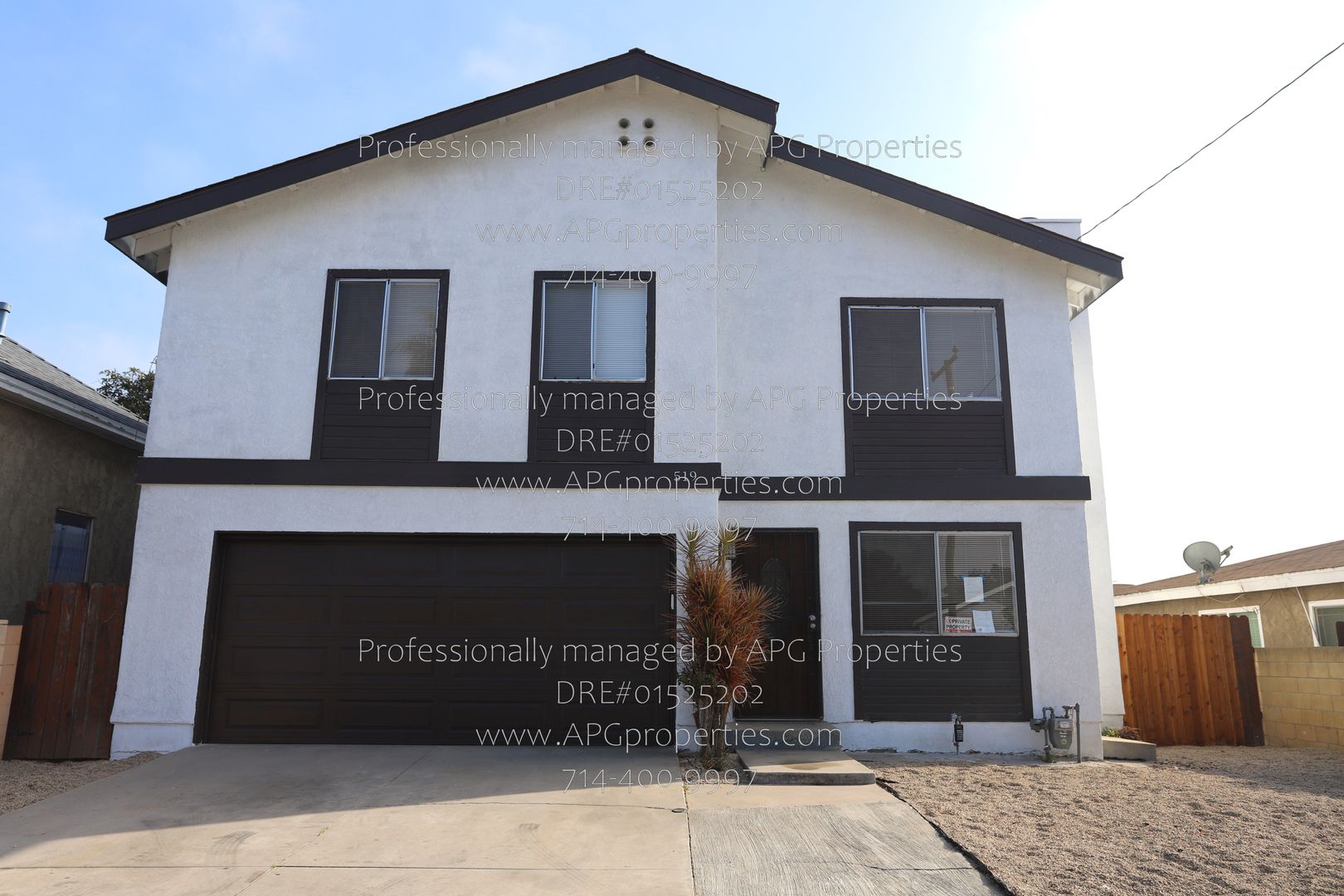 Santa Ana House: 519 N Daisy Ave