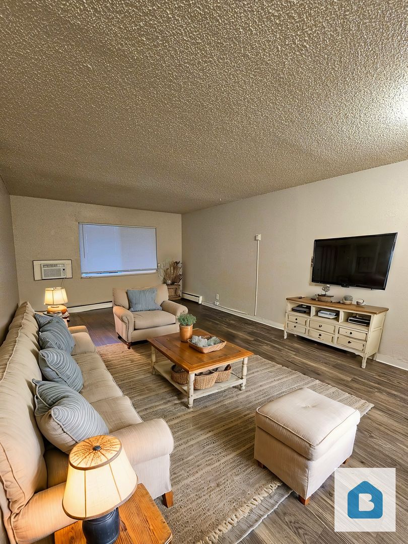 Colorado Springs Apartment: 2007 Carmel Dr