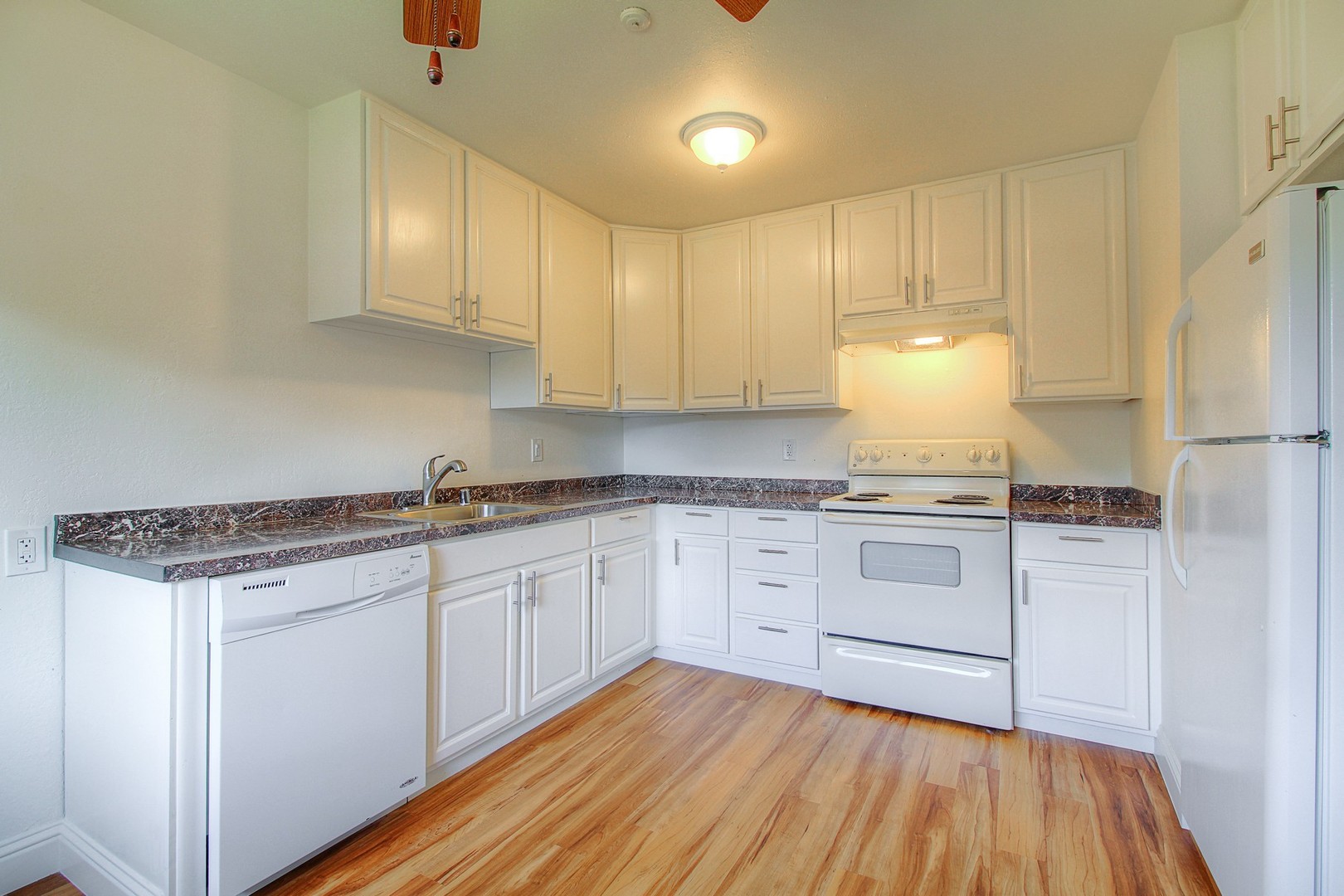 Santa Rosa Condo: 6221 Montecito Blvd