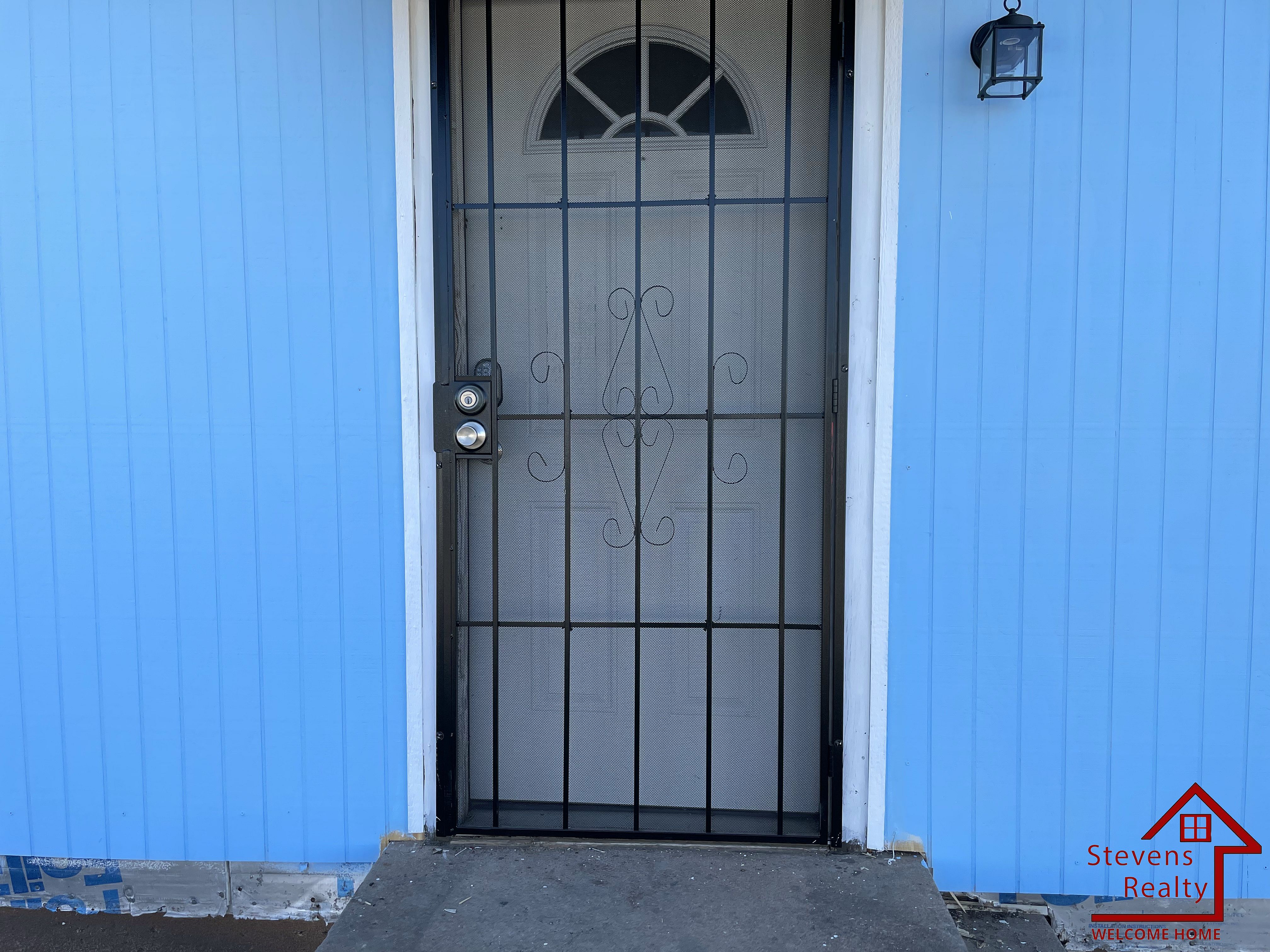 Lawton Condo: 307 SW 19th St