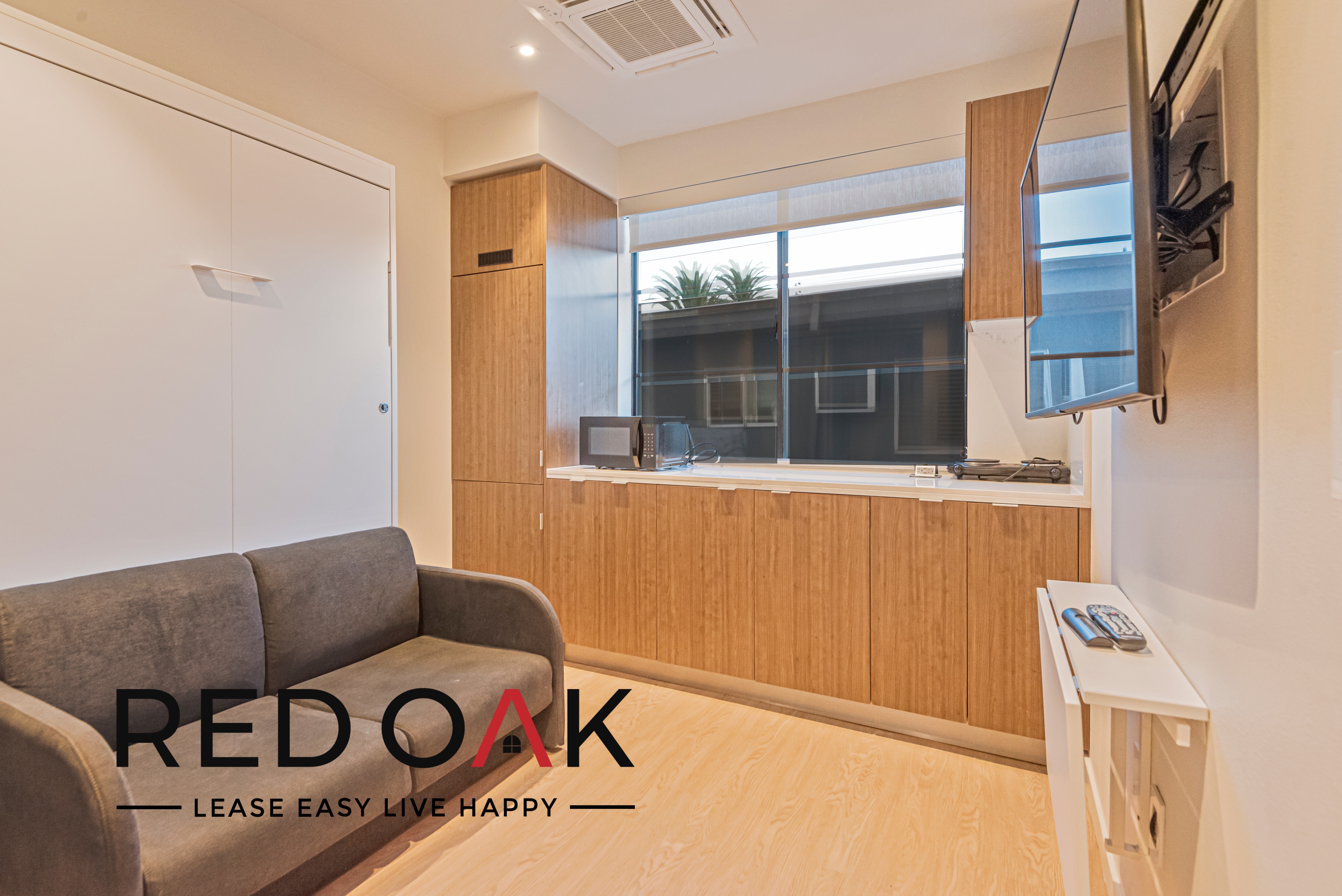 Los Angeles Condo: 11649 Mayfield Ave