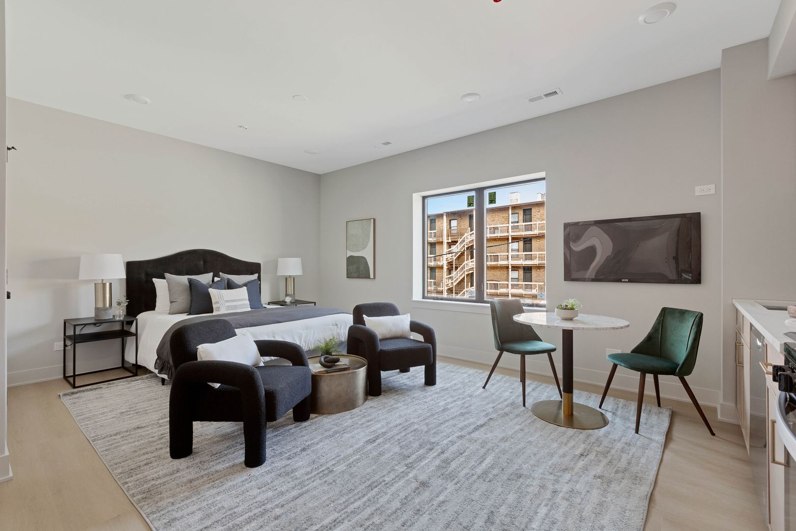 Chicago Condo: 4102 N. Sheridan Road