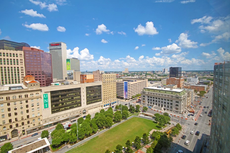 Dallas Condo: 1917 Jackson St