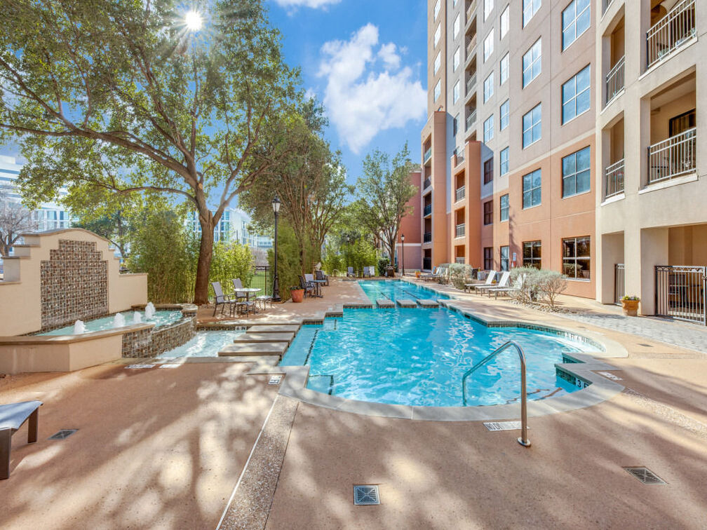 Dallas Condo: 13331 Noel Rd
