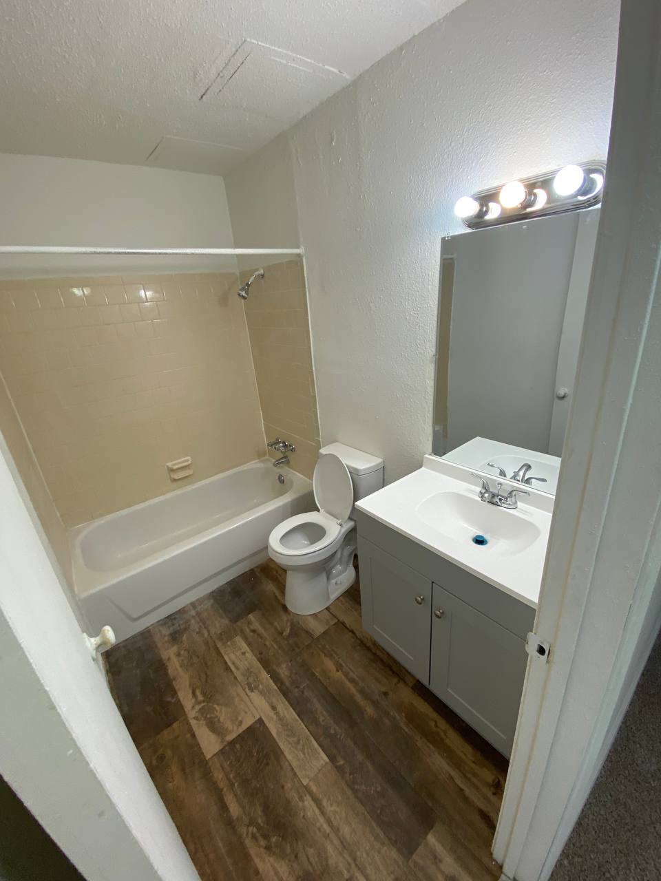 Hot Springs Apartment: 315 Convention Blvd