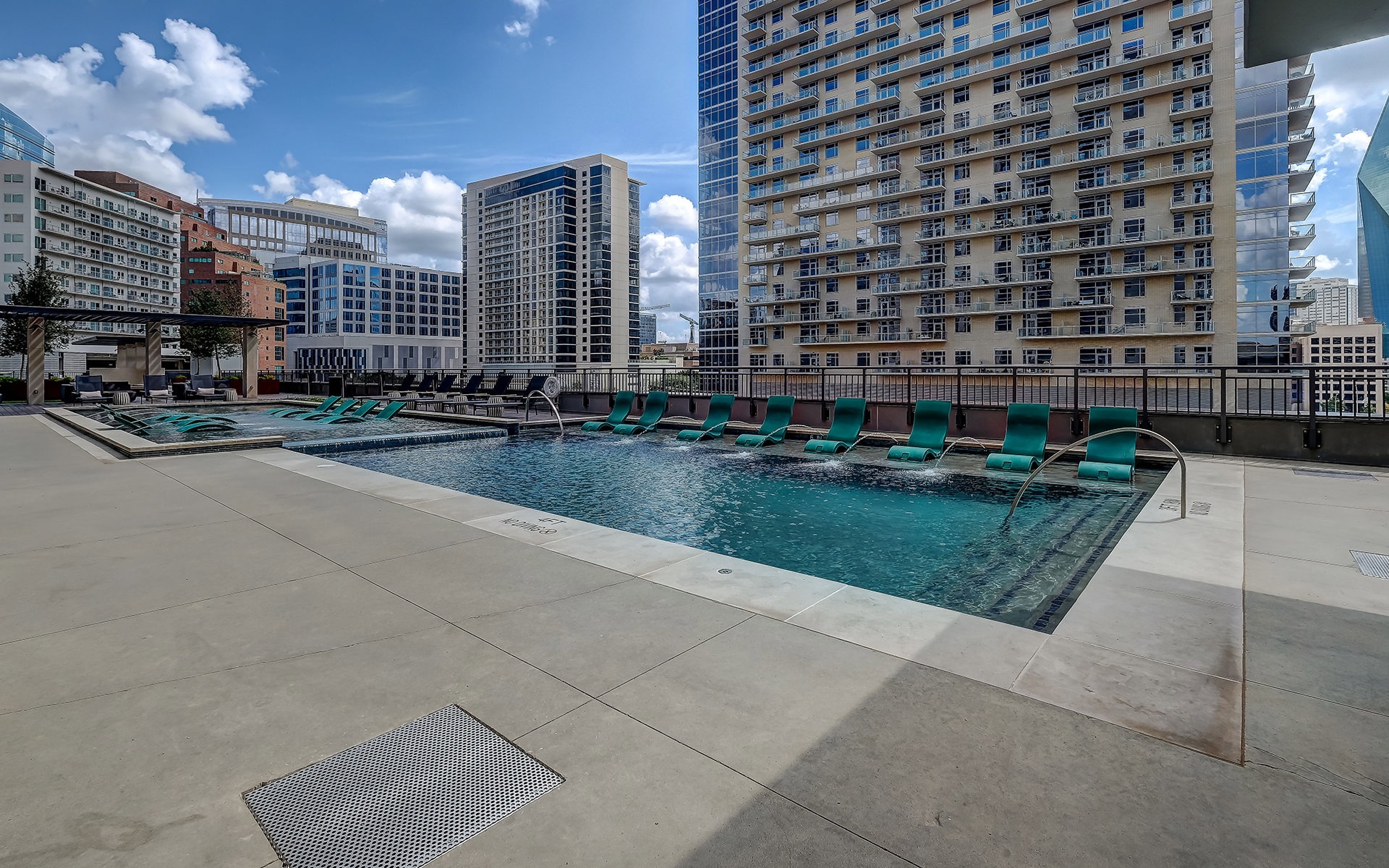 Dallas Condo: 2322 N Akard St