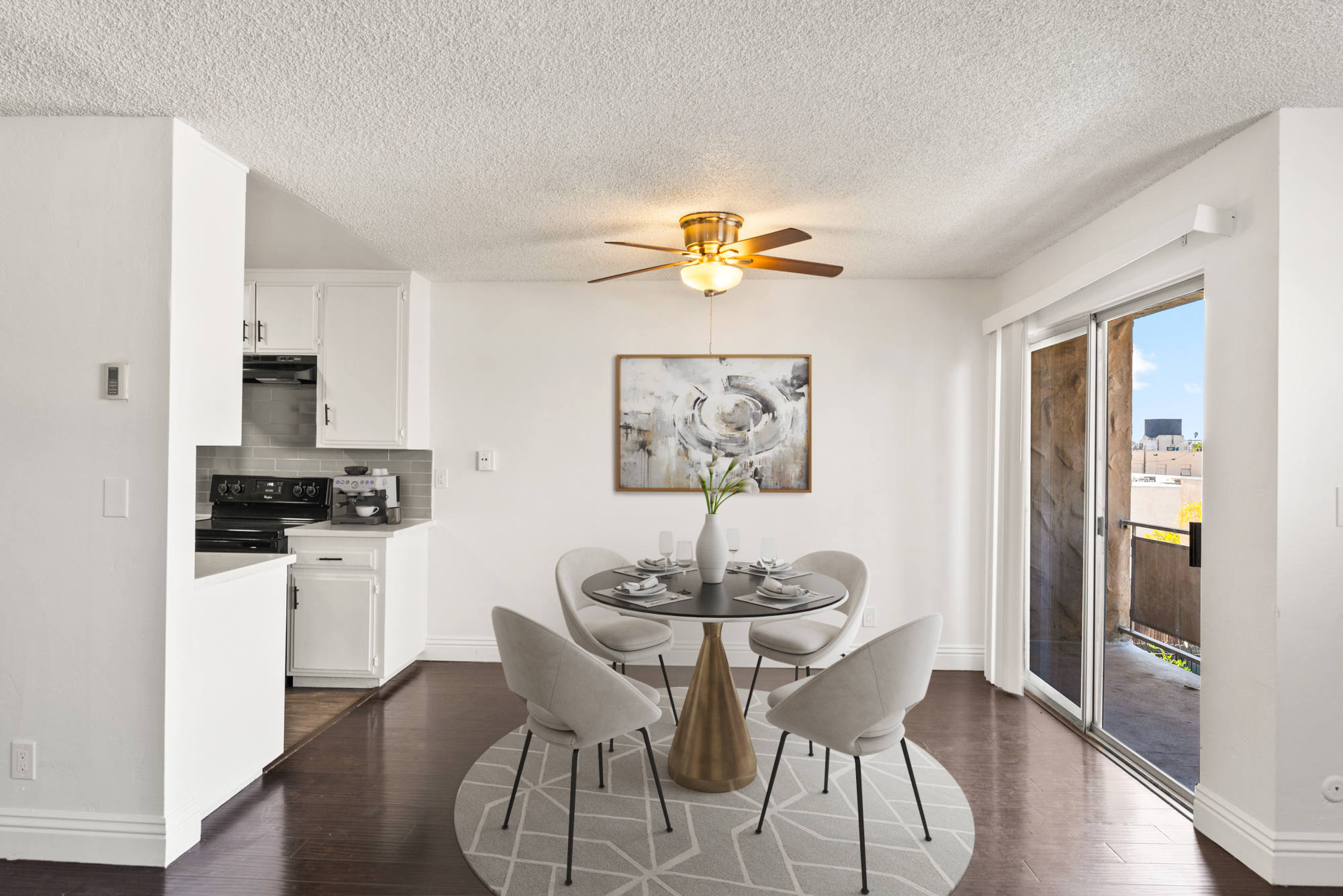 San Diego Apartment: 4366 Menlo Ave