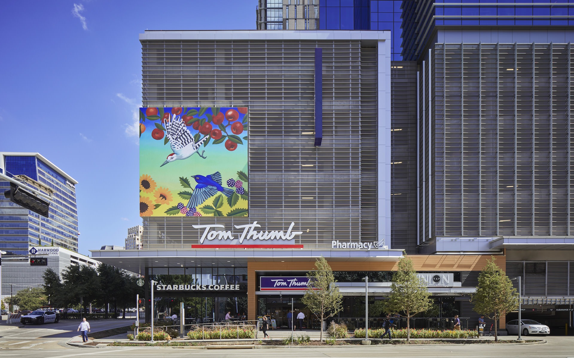 Dallas Townhome: 2322 N Akard St