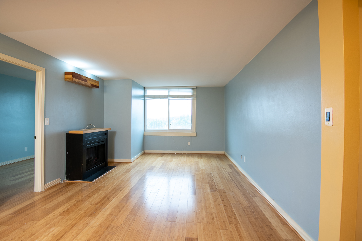 Alexandria Condo: 4600 Duke St