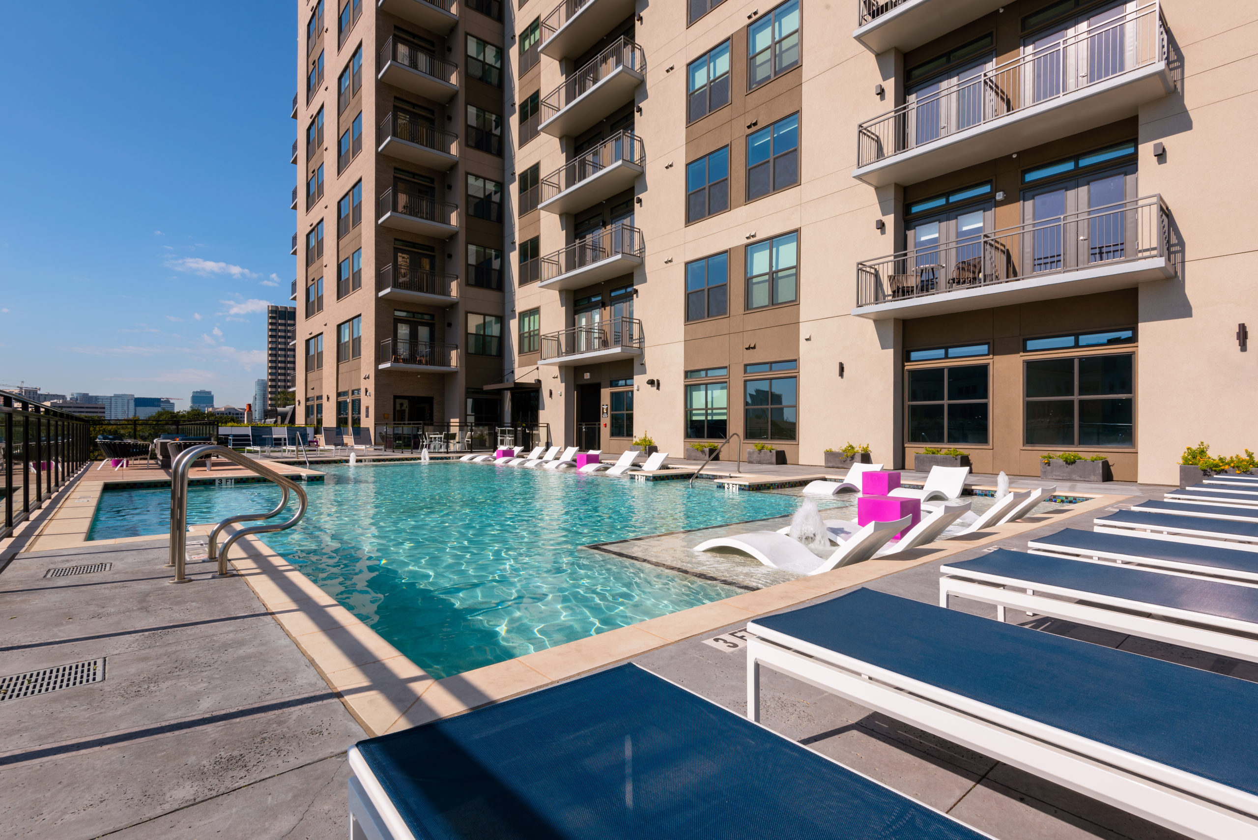 Dallas Condo: 3333 Oak Grove Ave