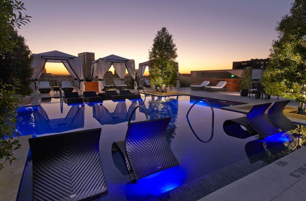 Dallas Townhome: 2726 Cedar Springs Road