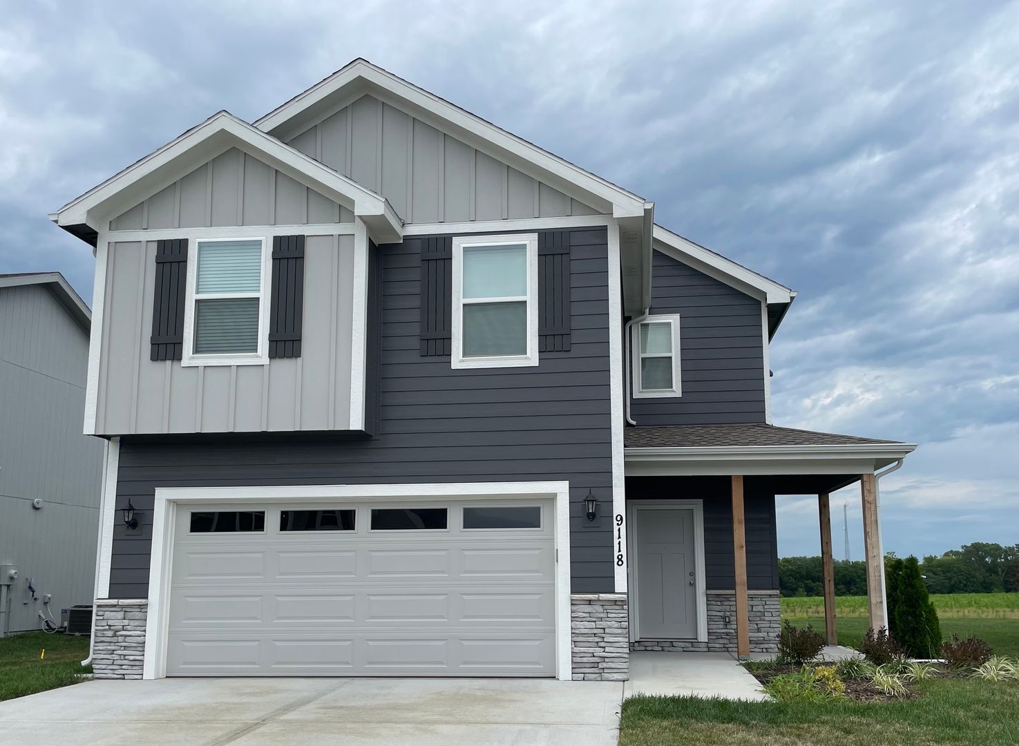 Blue Springs House: 9118 SW 2nd St