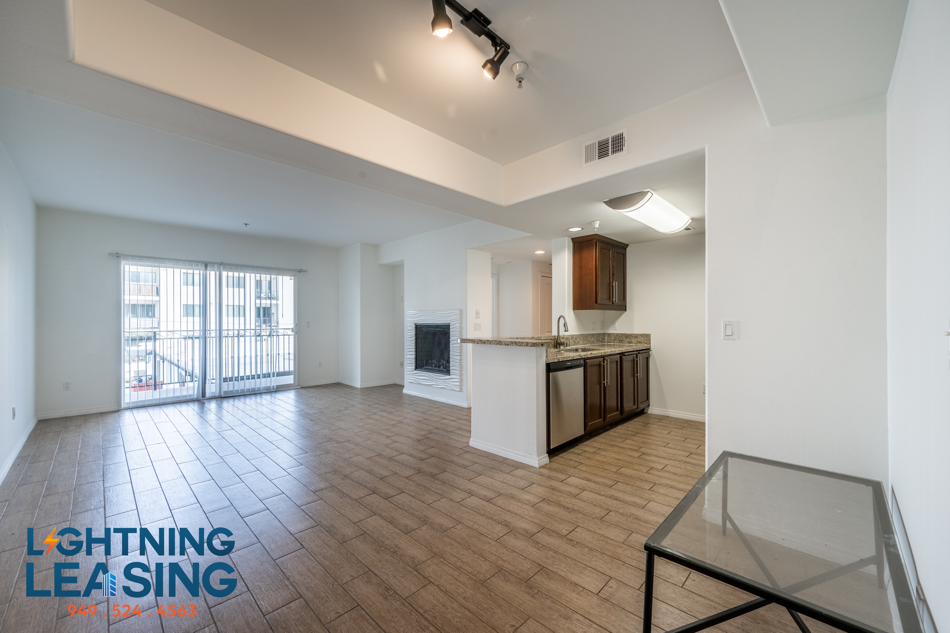 Valley Village Condo: 11925 Kling St