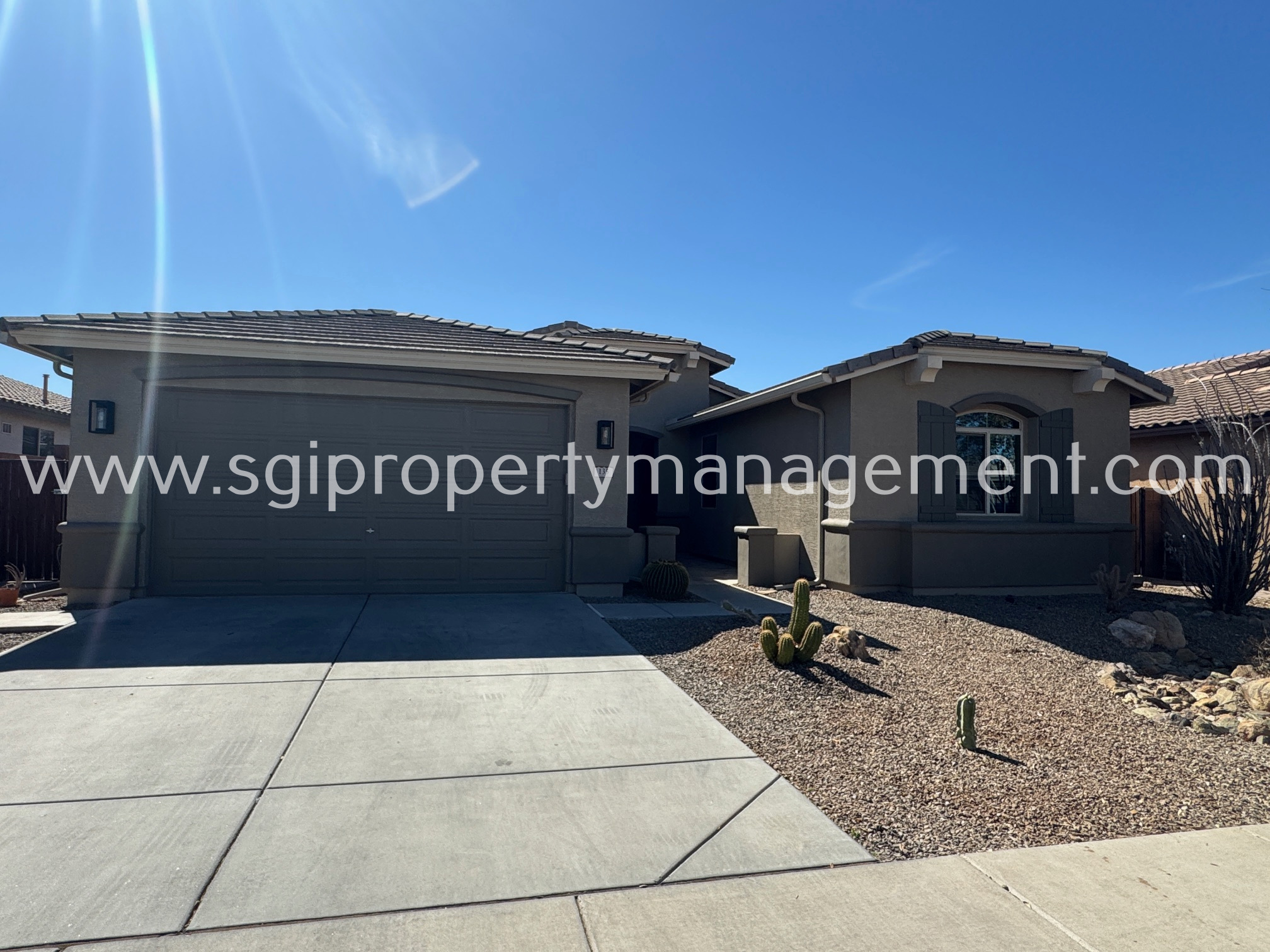 Queen Creek House: 135 W Yellow Wood Ave