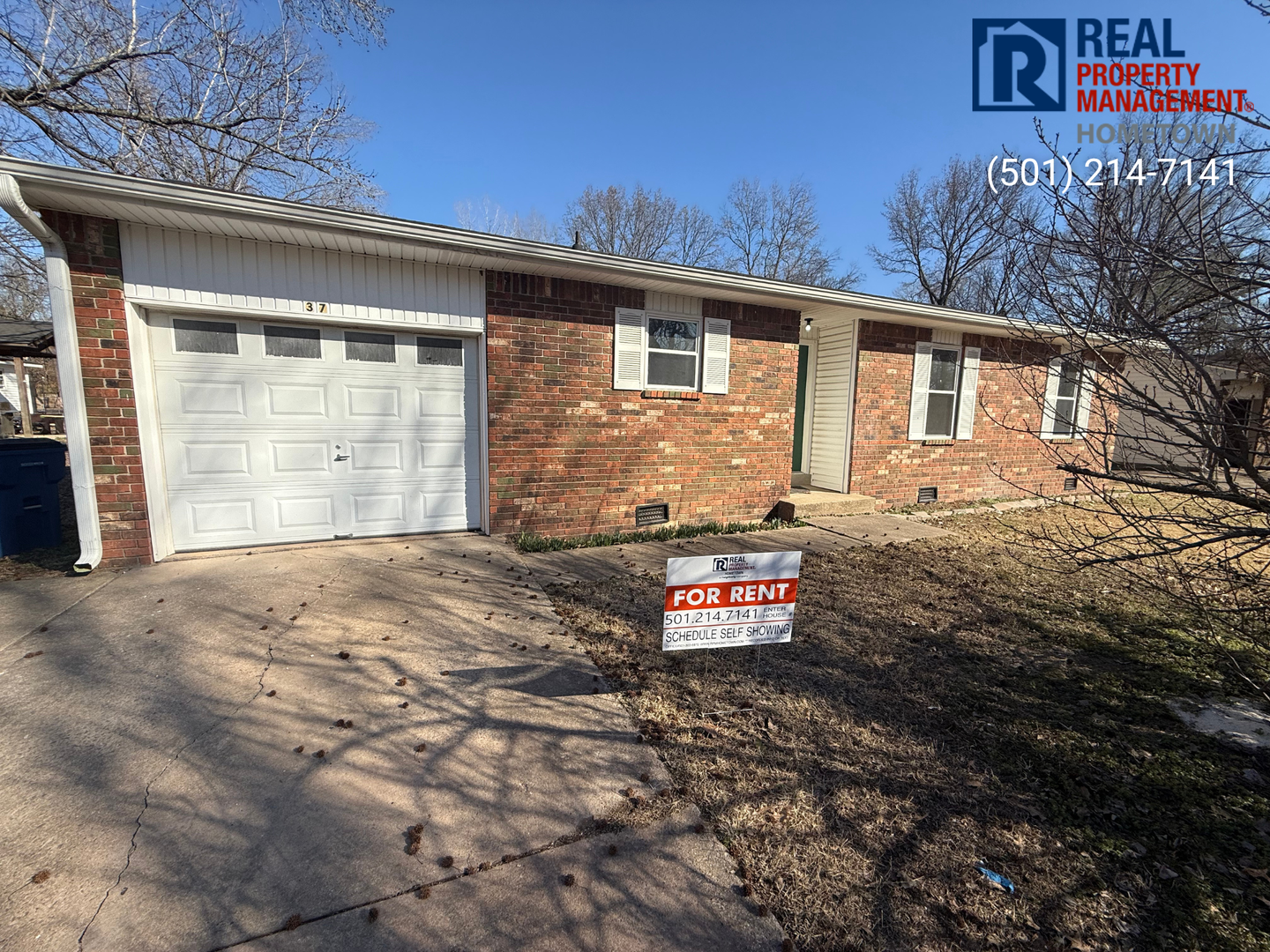 Cabot House: 37 Meadowlark Drive